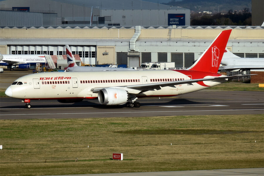 Air India Boeing 787-8 Dreamliner in current livery