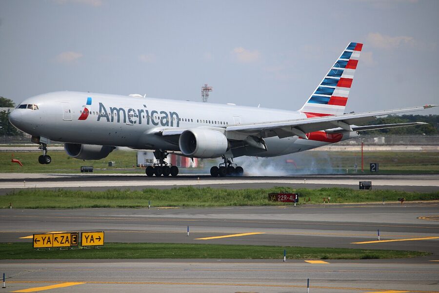 American Airlines Boeing 777-200 landing at New York JFK Airport